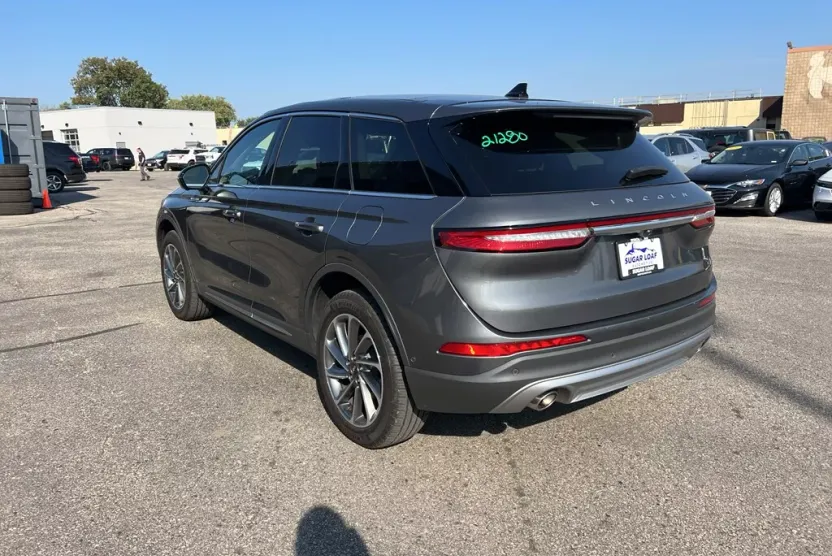 2023 Lincoln Corsair Standard photo 1