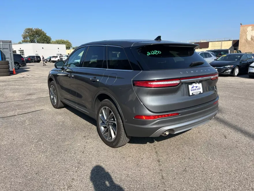 2023 Lincoln Corsair Standard photo 1