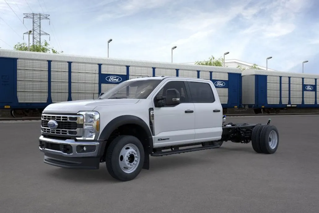 2025 Ford F-450 XL photo 1