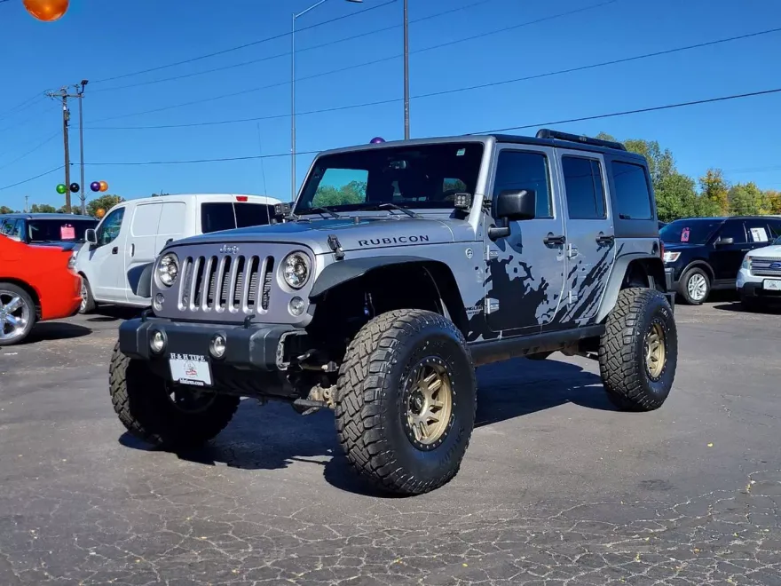 2014 Jeep Wrangler Unlimited Rubicon photo 1