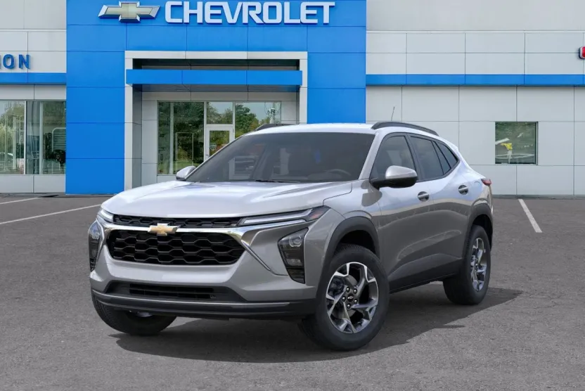 2025 Chevrolet Trax LT photo 1