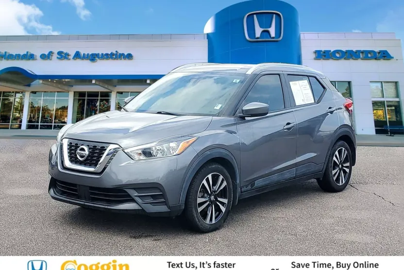 2020 Nissan Kicks SV photo 1