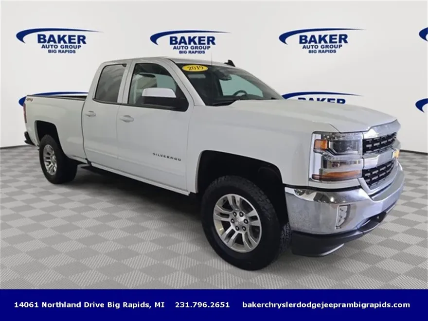 2019 Chevrolet Silverado 1500 LT photo 1