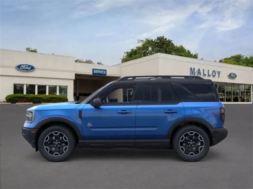 2025 Ford Bronco Sport Outer Banks photo 1