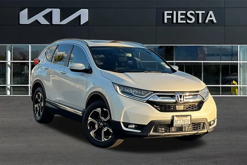 2018 Honda CR-V Touring photo 1