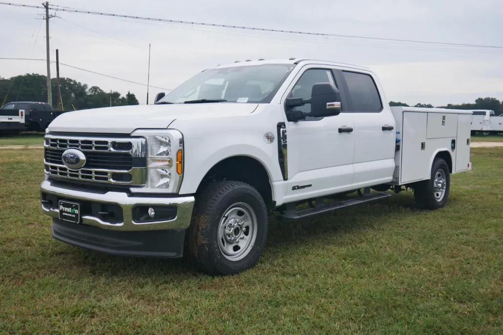 2025 Ford F-350 XL photo 1