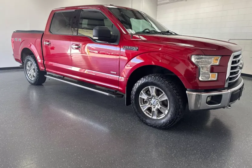 2015 Ford F-150 XLT photo 1