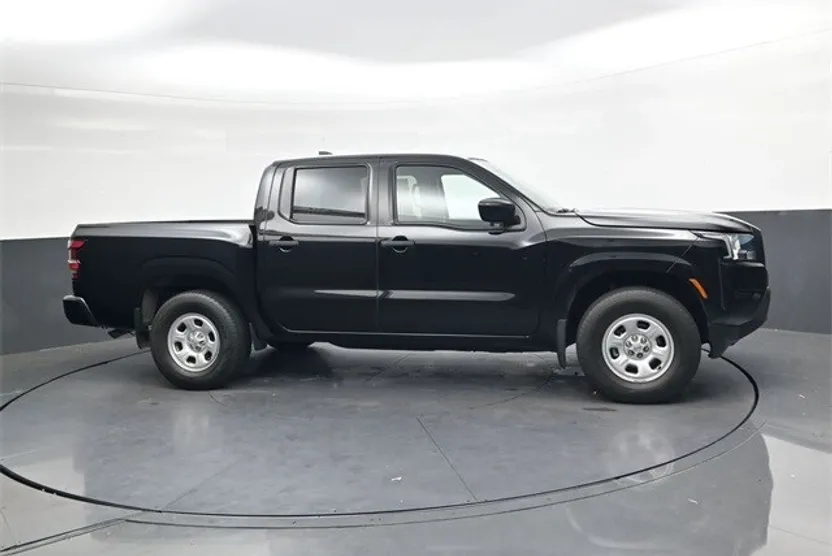 2022 Nissan Frontier S photo 1