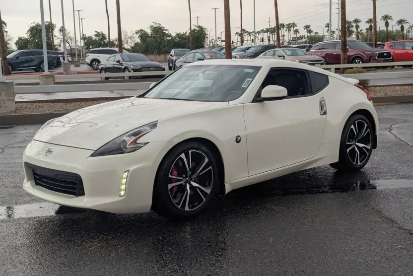 2020 Nissan 370Z Sport photo 1