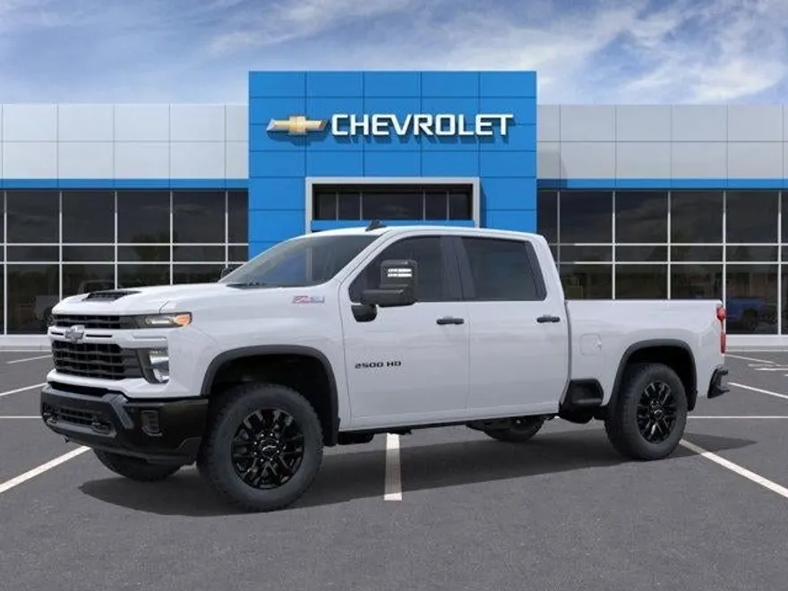 2026 Chevrolet Silverado 2500HD Custom photo 1