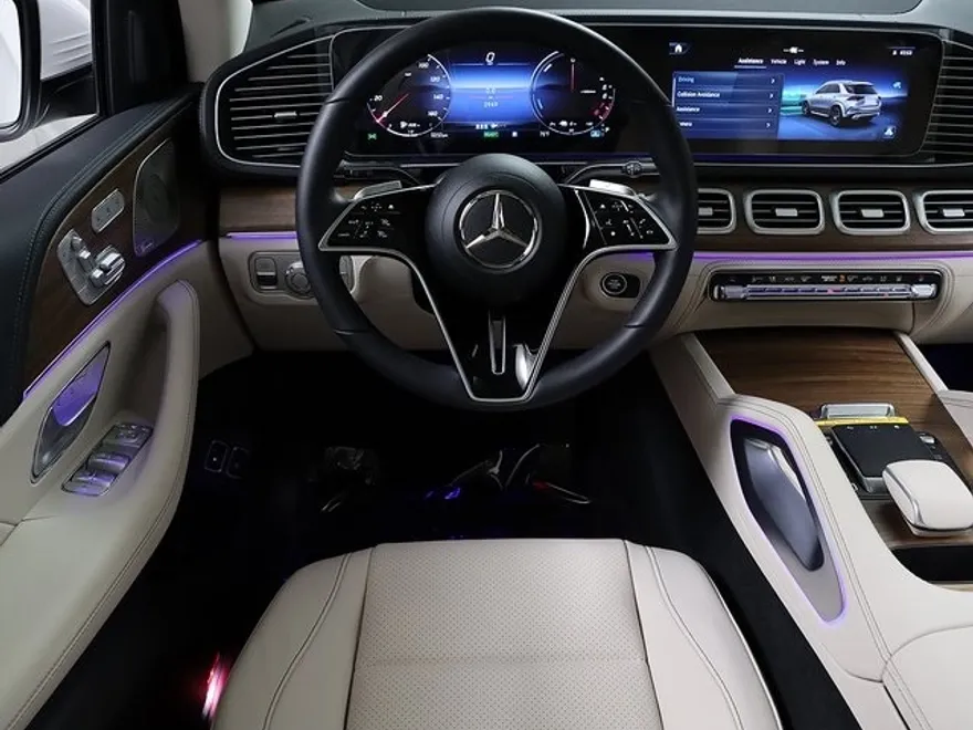 2025 Mercedes Benz GLE 450e 4MATIC photo 1