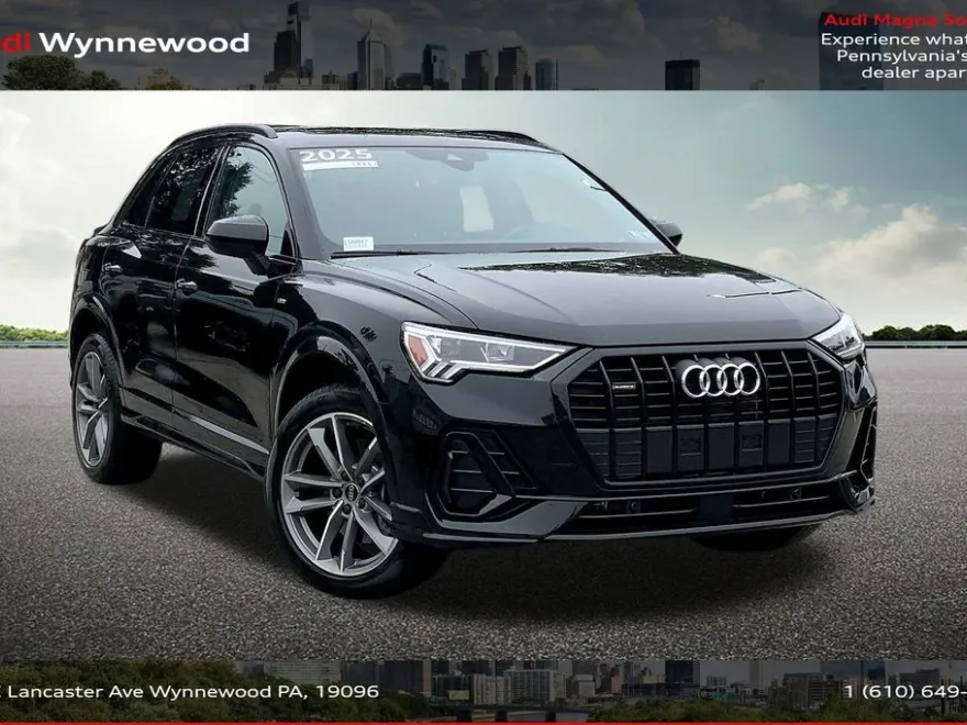 2025 Audi Q3 S line Premium photo 1