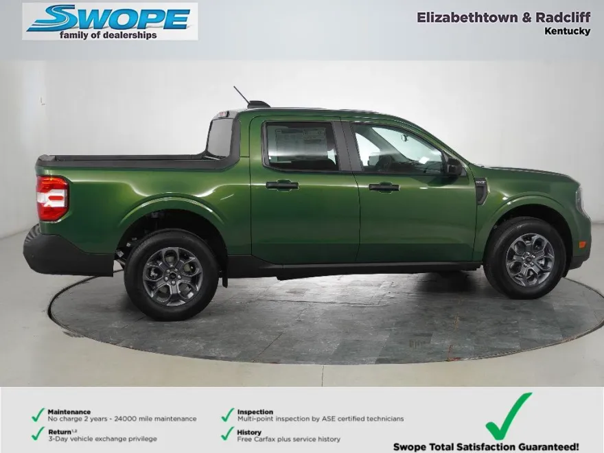 2025 Ford Maverick XLT photo 1
