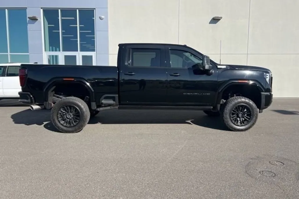 2024 Gmc Sierra 3500 HD Denali Ultimate photo 1