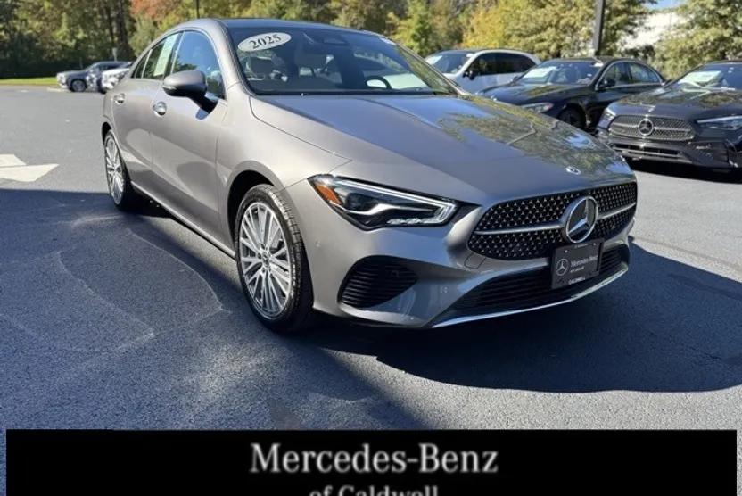 2025 Mercedes Benz CLA 250 4MATIC photo 1