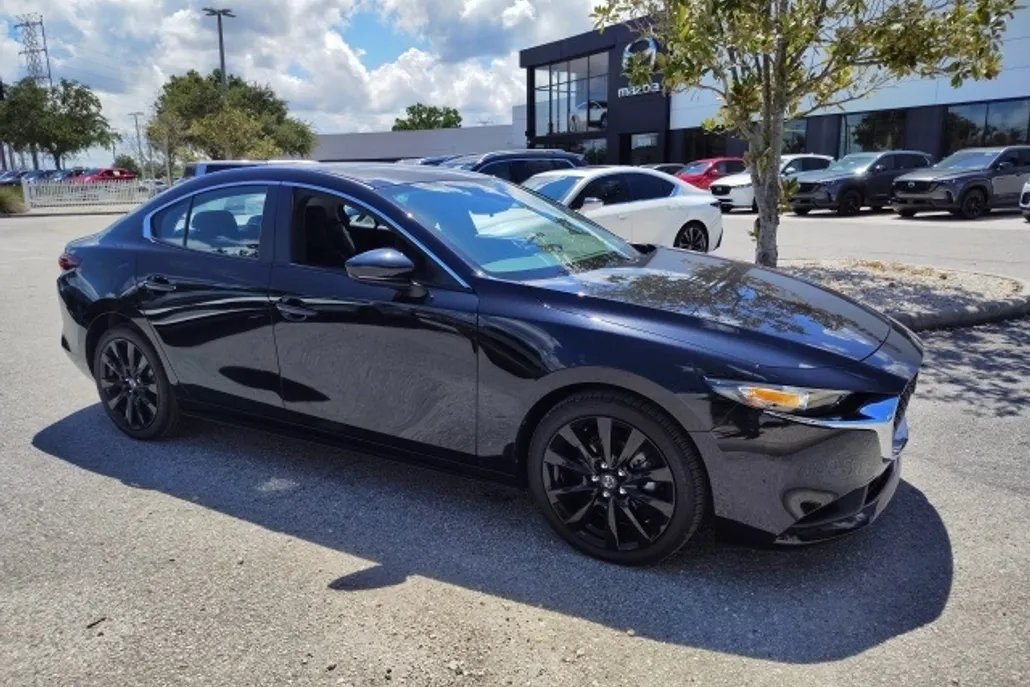 2025 Mazda Mazda3 2.5 Select Sport photo 1