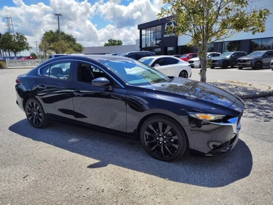 2025 Mazda Mazda3 2.5 Select Sport photo 1