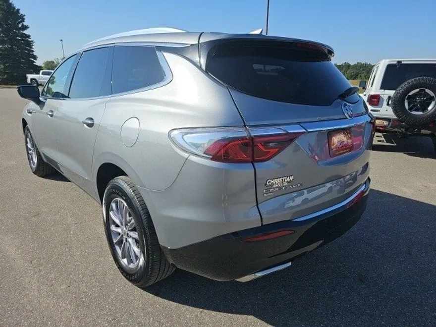 2024 Buick Enclave Premium photo 1