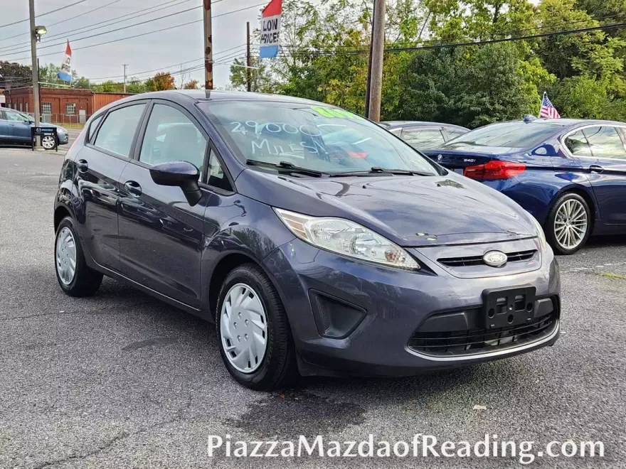 2013 Ford Fiesta S photo 1