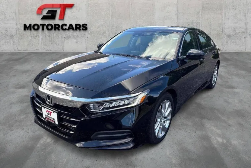 2018 Honda Accord LX photo 1