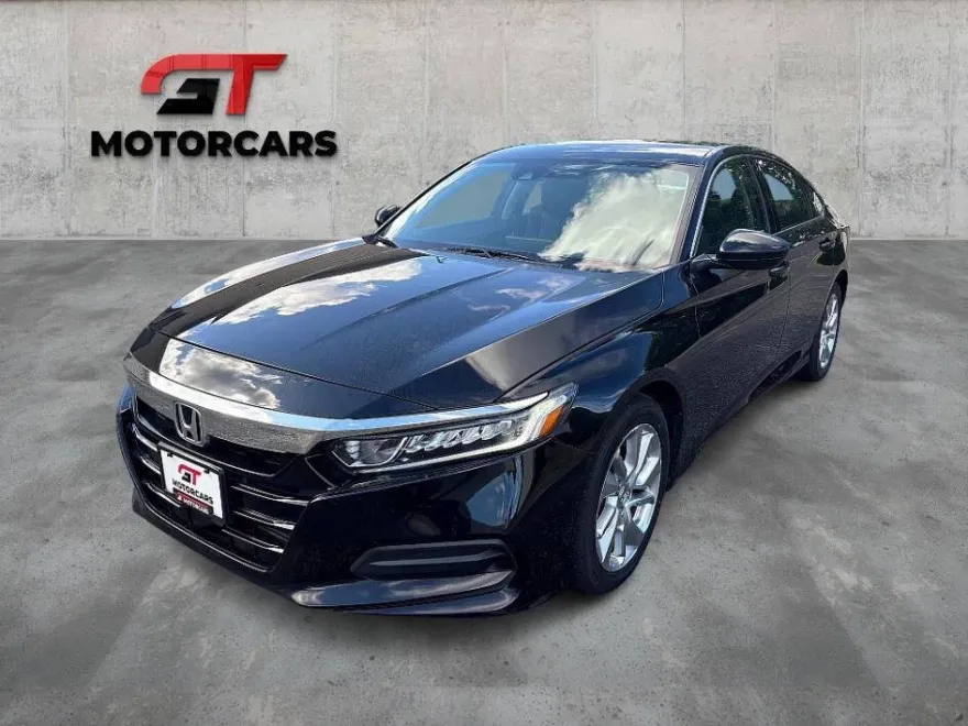 2018 Honda Accord LX photo 1