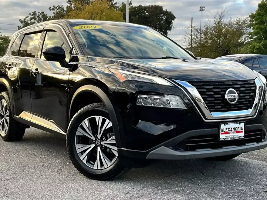 2021 Nissan Rogue SV photo 1