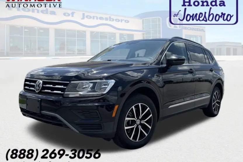 2021 Volkswagen Tiguan SE photo 1