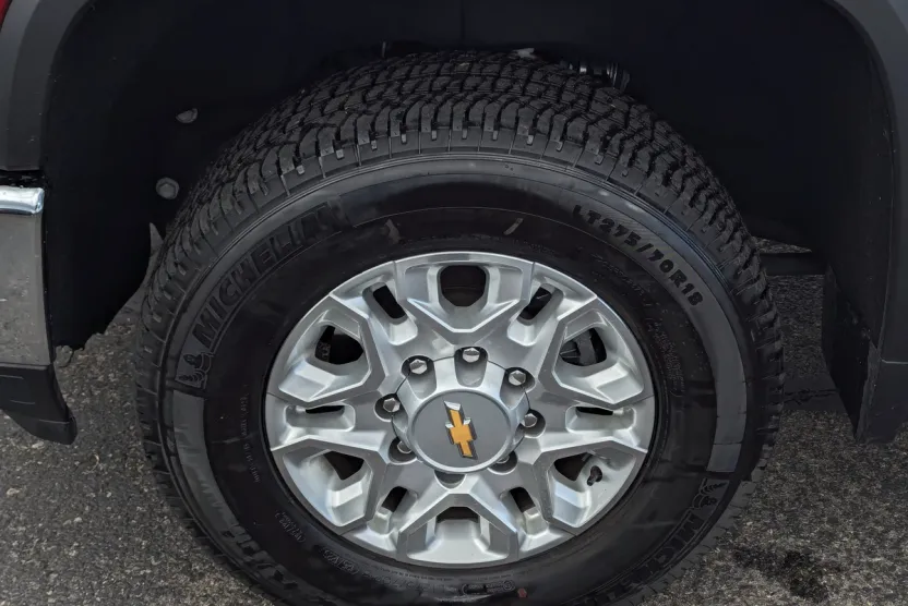 2024 Chevrolet Silverado 2500HD LT photo 1