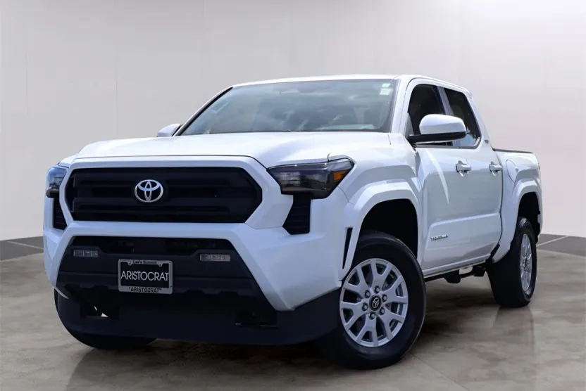 2024 Toyota Tacoma SR5 4x4 photo 1