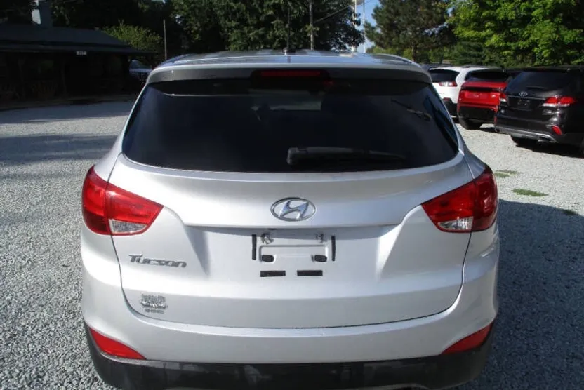 2015 Hyundai Tucson GL photo 1