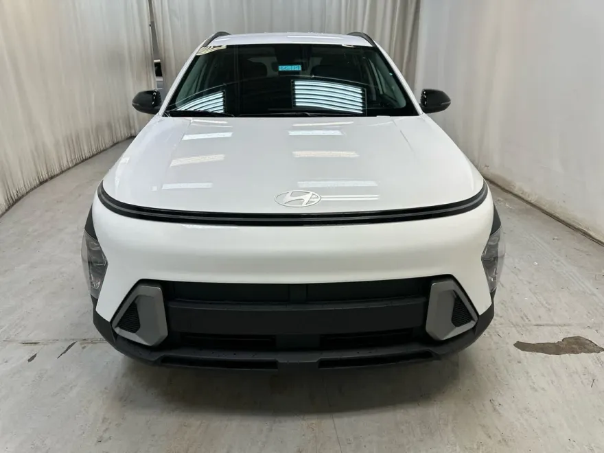 2026 Hyundai Kona SEL photo 1