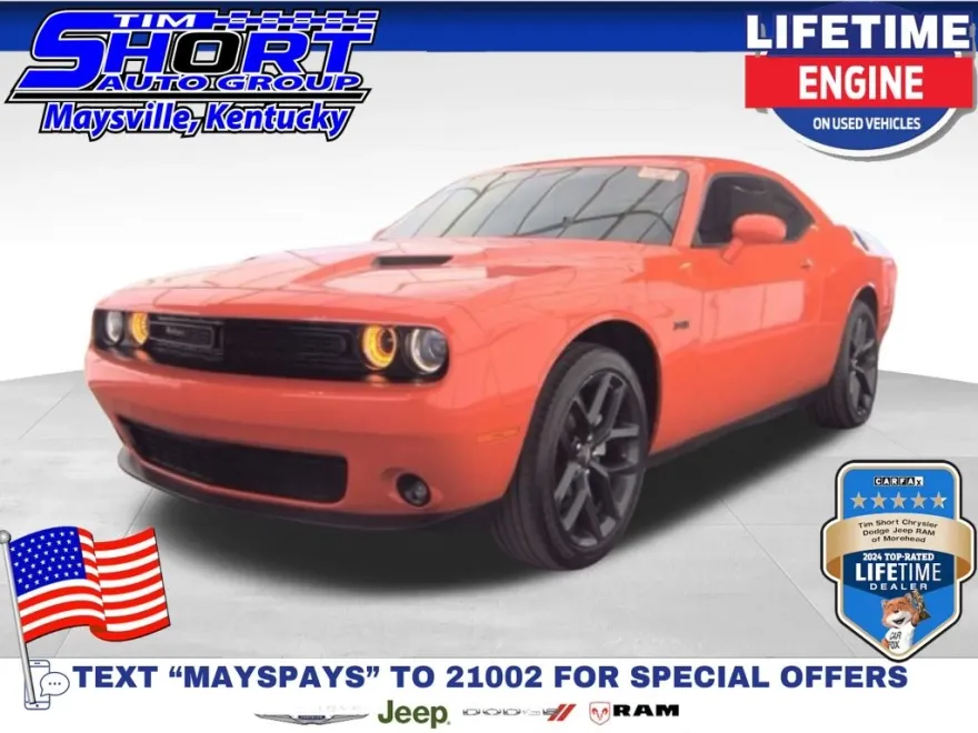 2023 Dodge Challenger SXT photo 1