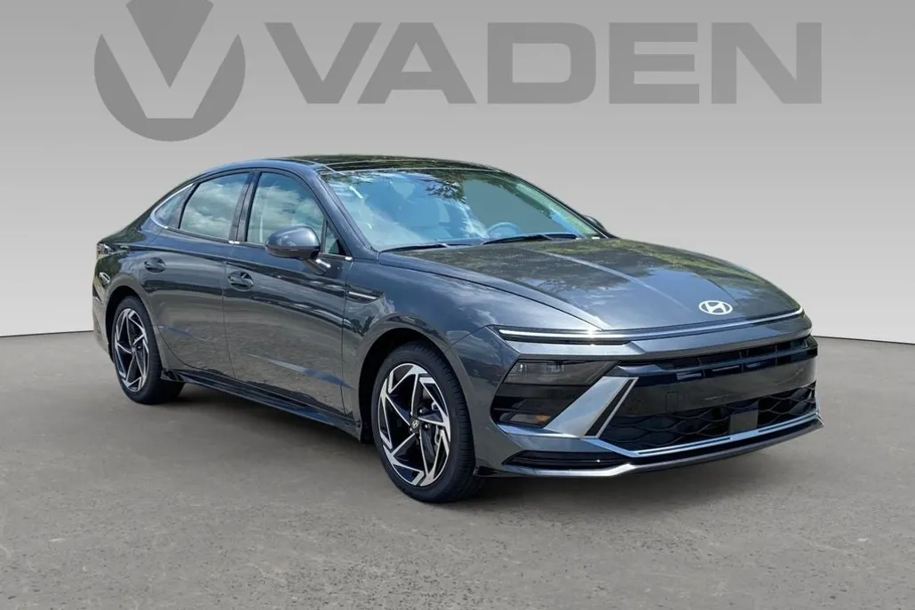 2024 Hyundai Sonata SEL photo 1