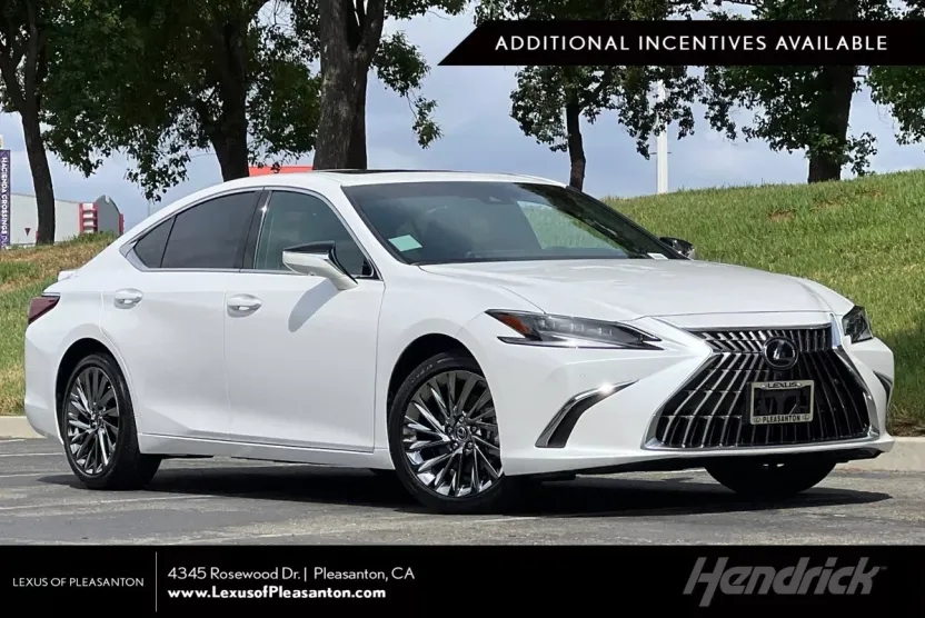 2025 Lexus ES 300h Luxury photo 1