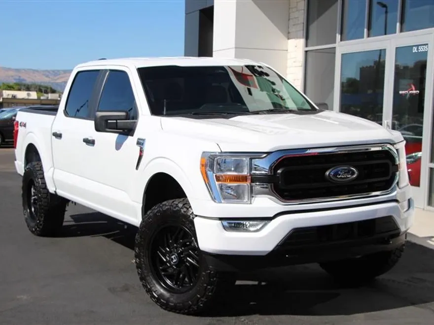 2022 Ford F-150 XLT photo 1