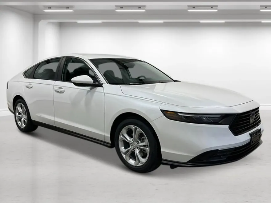 2025 Honda Accord LX photo 1