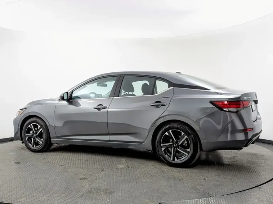 2025 Nissan Sentra SV photo 1