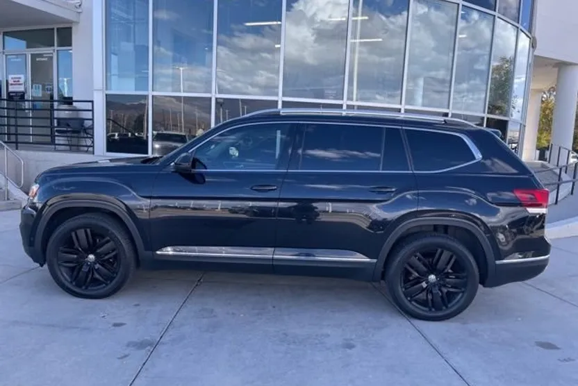 2019 Volkswagen Atlas V6 SEL Premium photo 1