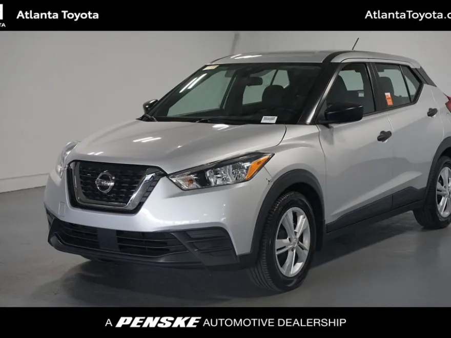 2020 Nissan Kicks S photo 1