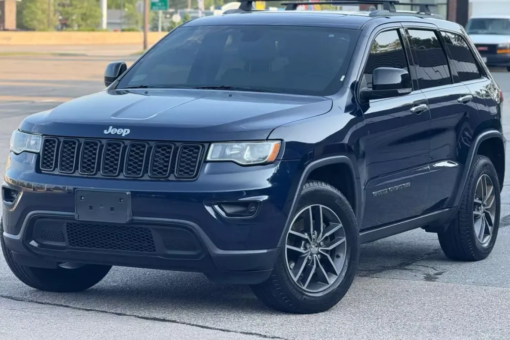 2018 Jeep Grand Cherokee Limited Sport photo 1