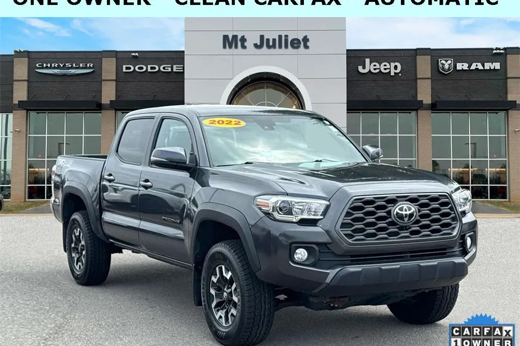 2022 Toyota Tacoma SR5 photo 1