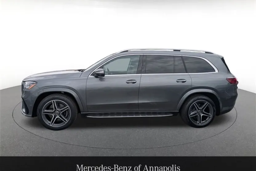 2026 Mercedes Benz GLS 450 4MATIC photo 1
