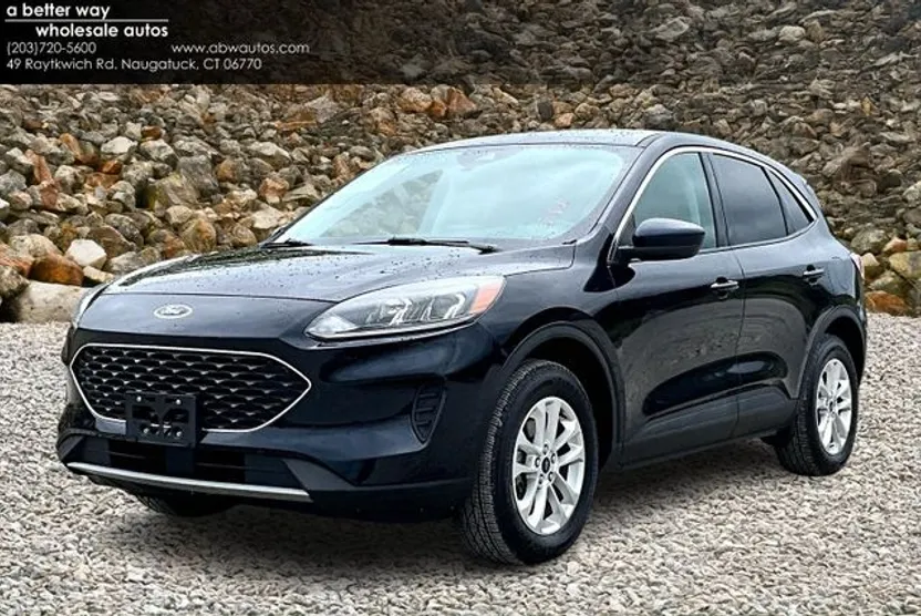 2021 Ford Escape Hybrid SE photo 1