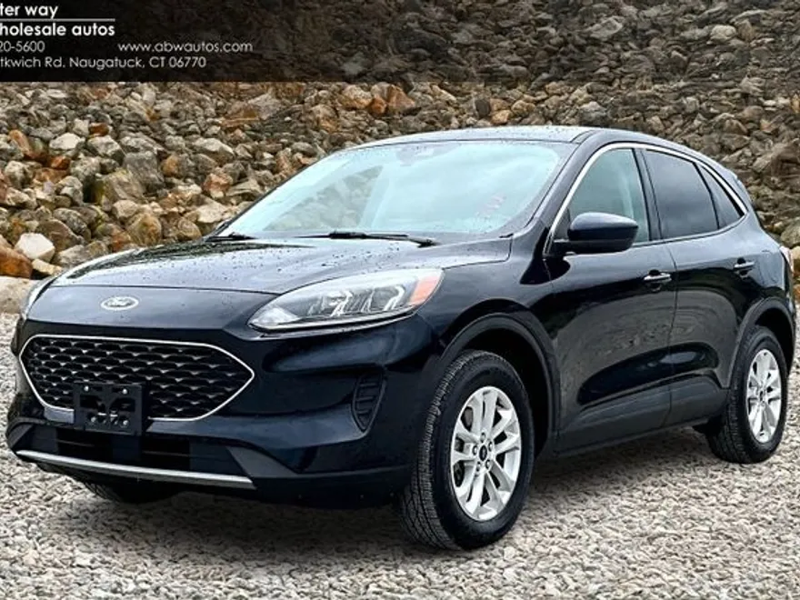 2021 Ford Escape Hybrid SE photo 1