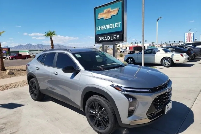 2026 Chevrolet Trax ACTIV photo 1