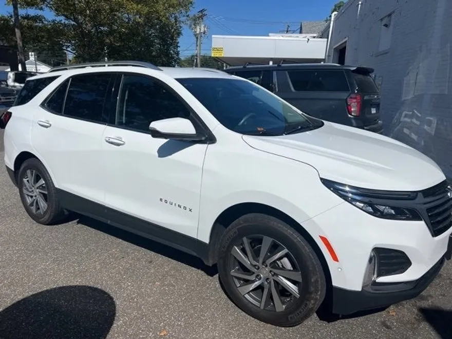 2022 Chevrolet Equinox Premier photo 1