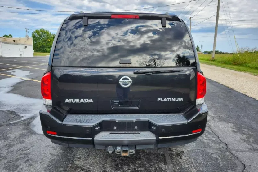 2014 Nissan Armada Platinum photo 1