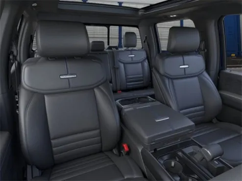 2025 Ford F-150 Platinum photo 4