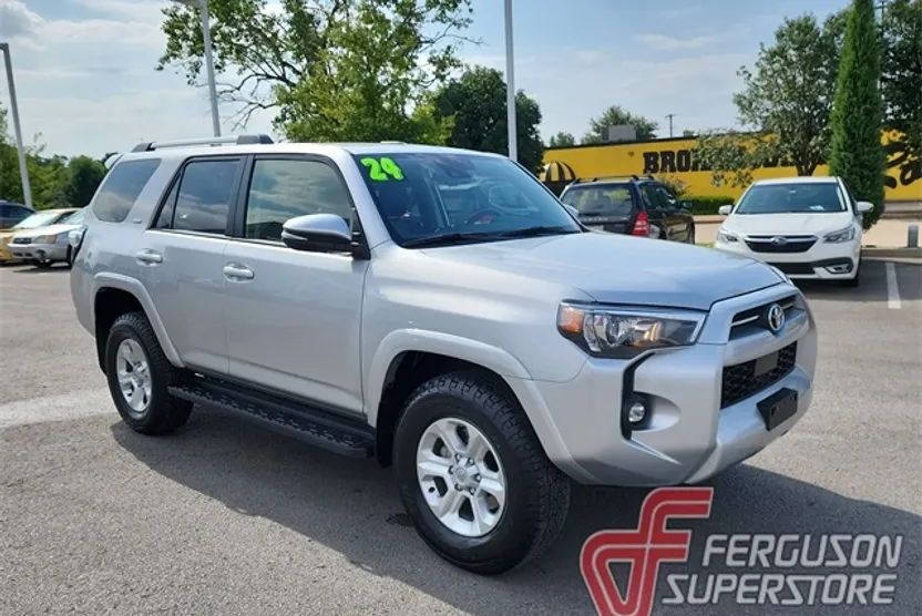 2024 Toyota 4Runner SR5 Premium photo 1