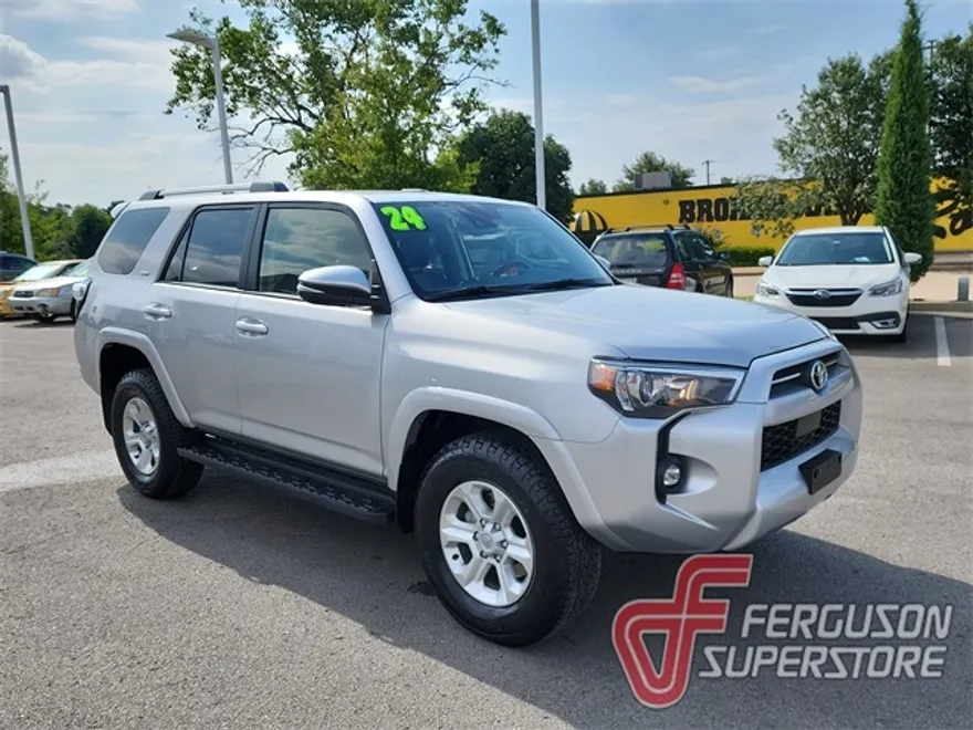 2024 Toyota 4Runner SR5 Premium photo 1